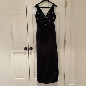Amsale Black Sleeveless V-Neck Maxi Gown